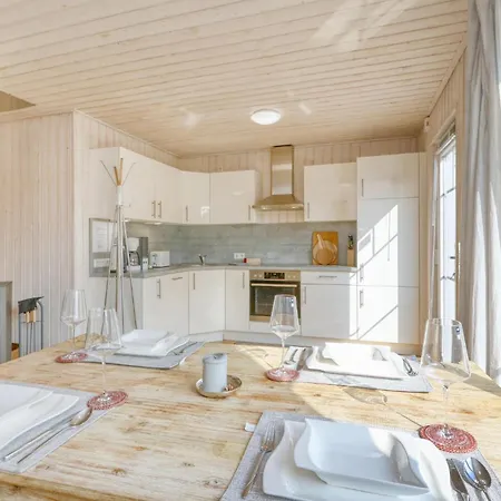 2 Bedroom Amazing In *