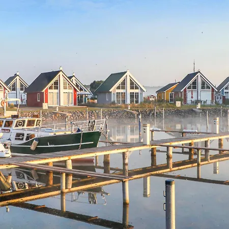 2 Bedroom Amazing In Holiday home
